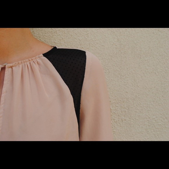 Pink blouse 👚 - Picture 3 of 7